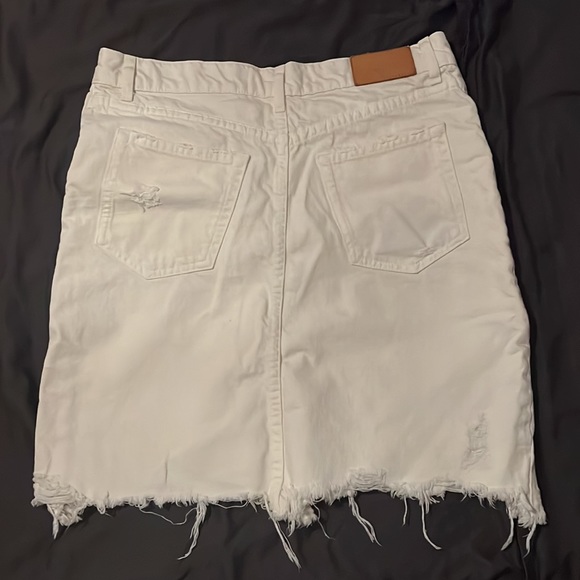 white size small zara denim skirt - Picture 2 of 2